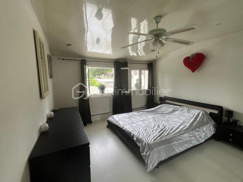 Pavillon - 150 m² - 6 pièces