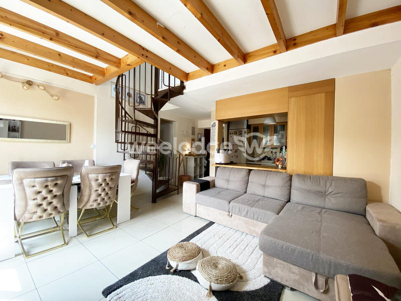 Duplex - 92 m² - 6 pièces