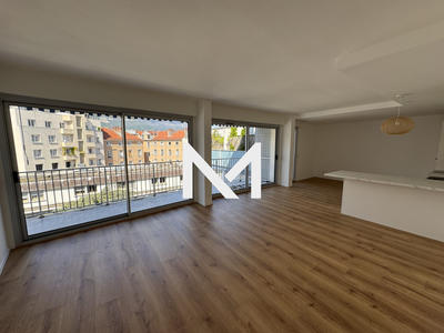 Appartement - 134 m² - 5 pièces