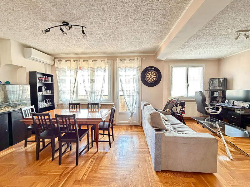 Appartement - 67 m² - 4 pièces