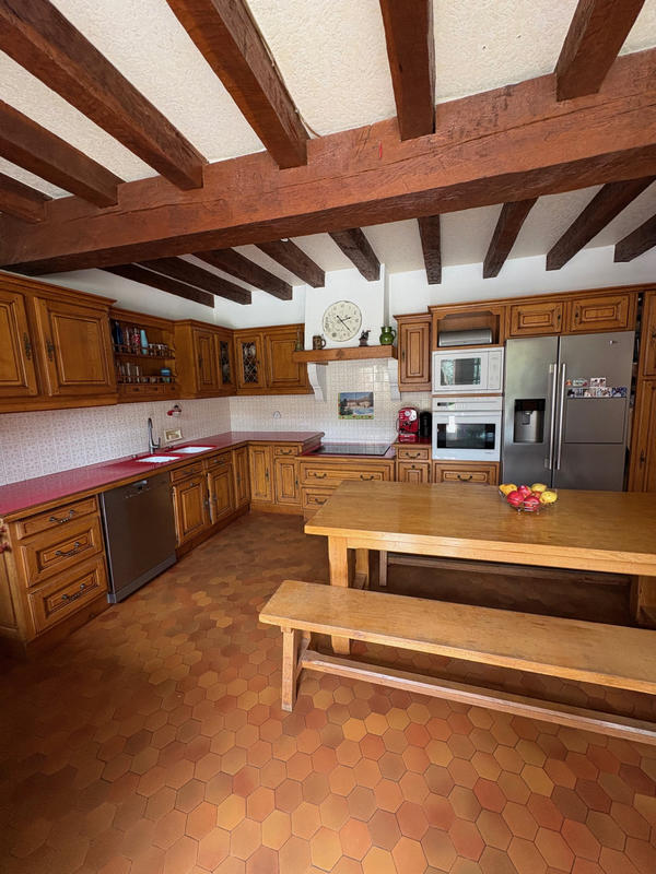 Propriété - 300 m² - 13 pièces