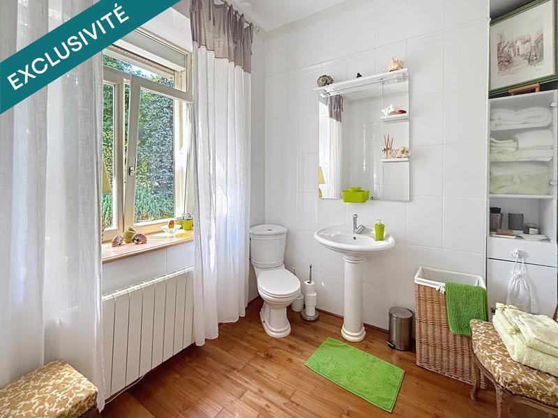 Maison de maîtres - 381 m² - 11 pièces