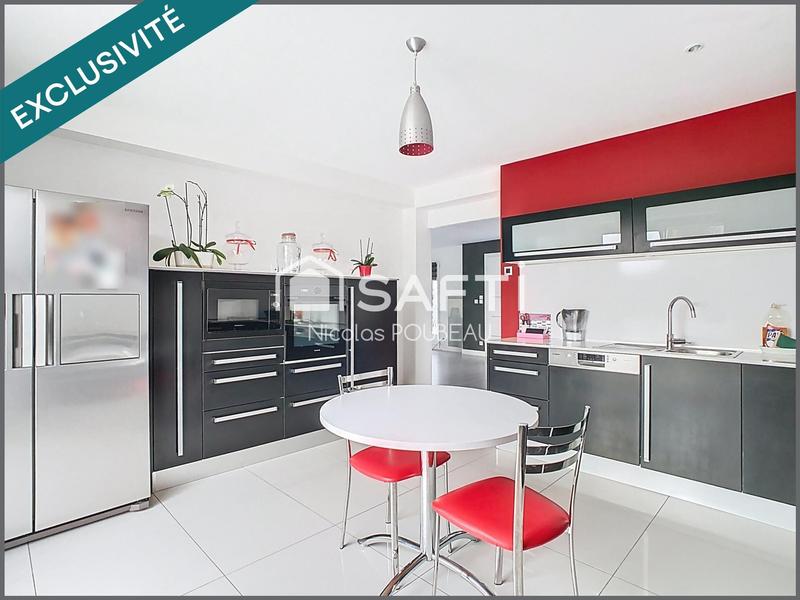 Maison - 163 m² - 6 pièces