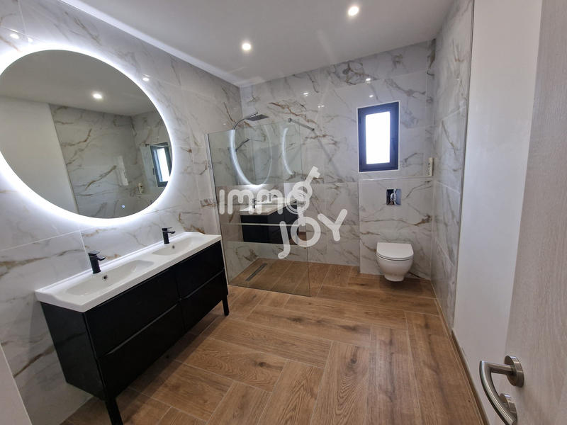 Maison - 149 m² - 5 pièces