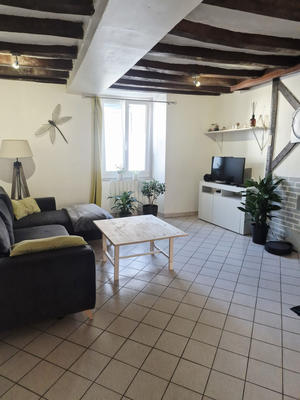 Maison - 214 m² - 8 pièces