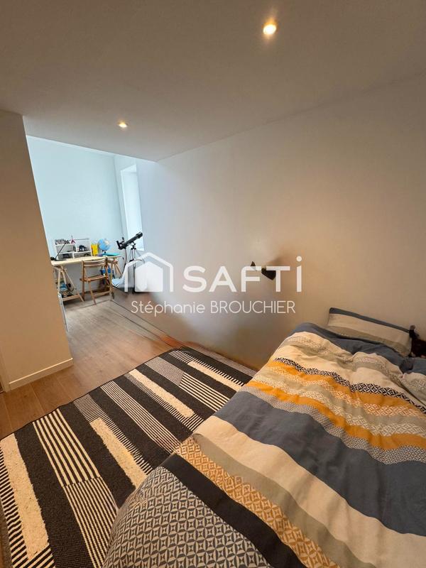 Maison - 190 m² - 8 pièces