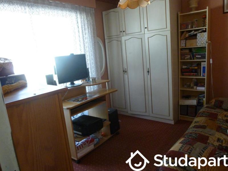 Chambre - 10 m² - 1 pièce