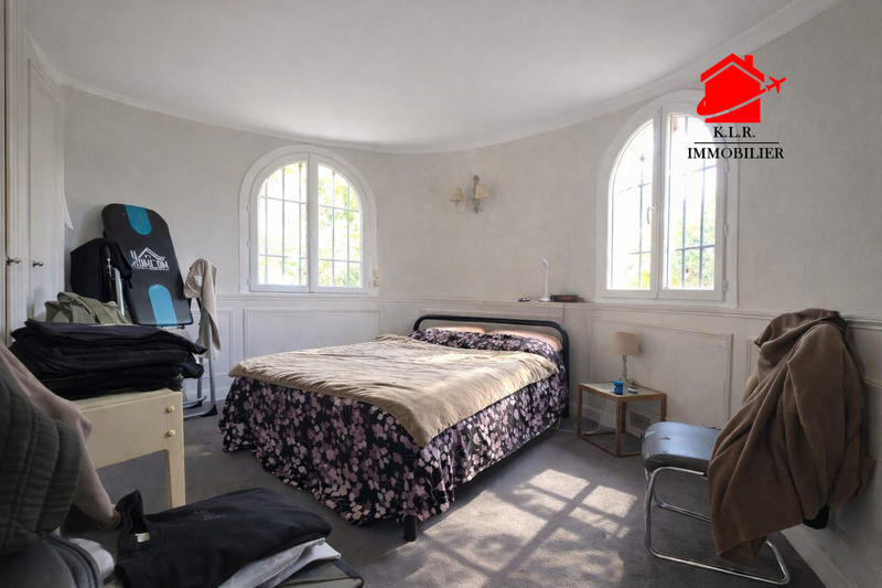 Maison - 207 m² - 5 pièces