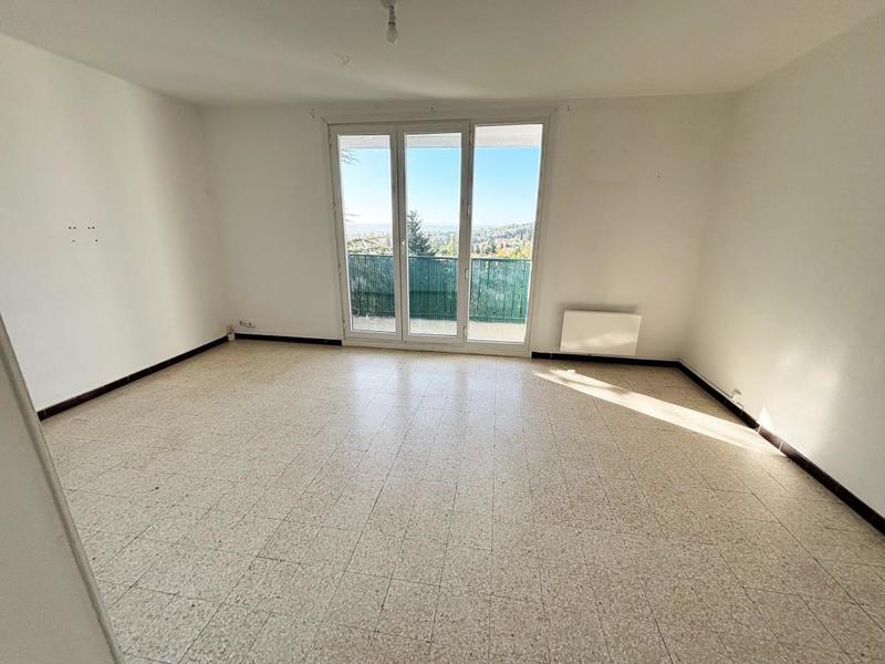 Appartement - 72 m² - 4 pièces