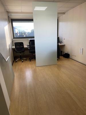 Bureau - 220 m² - 1 pièce