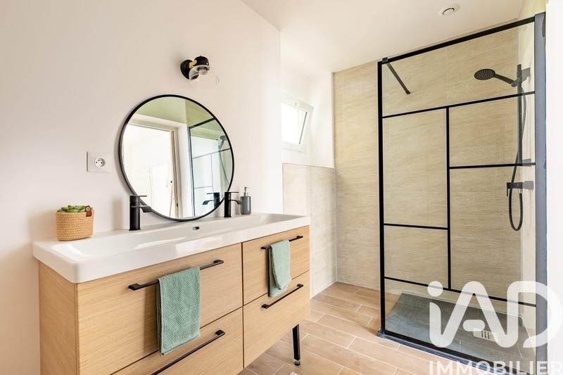 Maison - 155 m² - 8 pièces