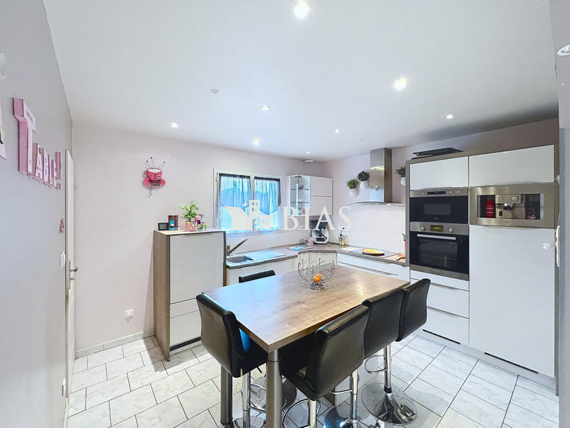 Maison contemporaine - 159 m² - 6 pièces