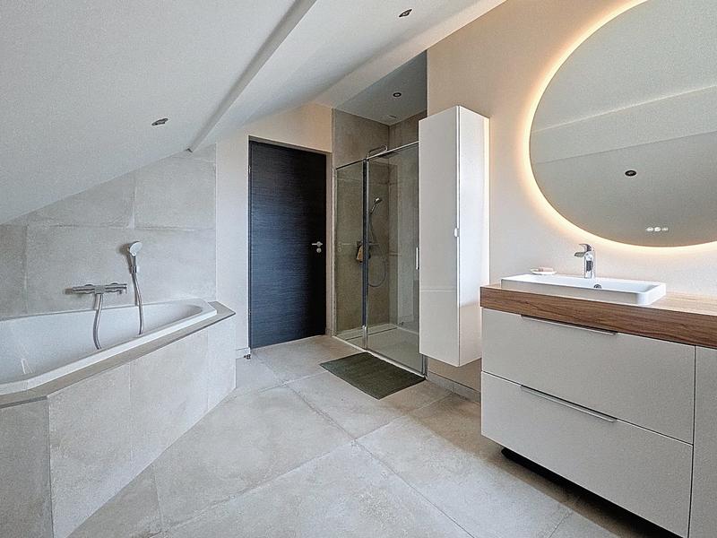 Maison - 119 m² - 6 pièces