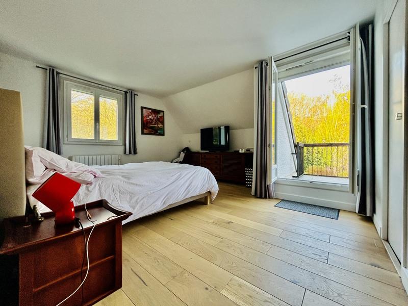 Villa - 220 m² - 10 pièces