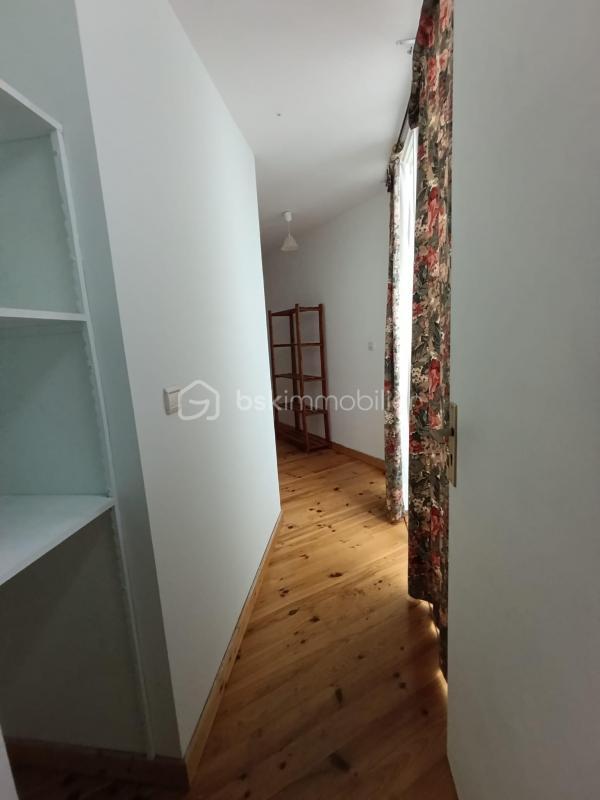 Maison de village - 303 m² - 11 pièces