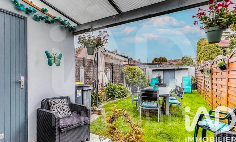 Maison - 90 m² - 4 pièces