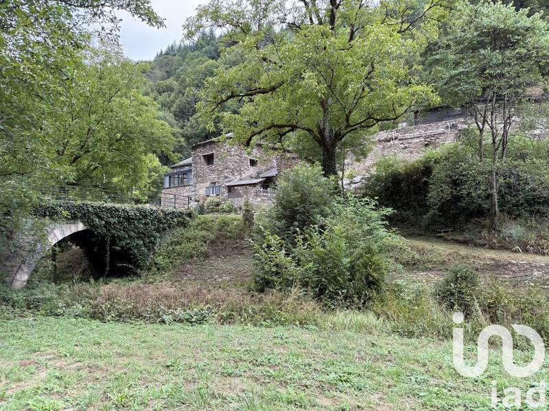 Maison - 225 m² - 6 pièces