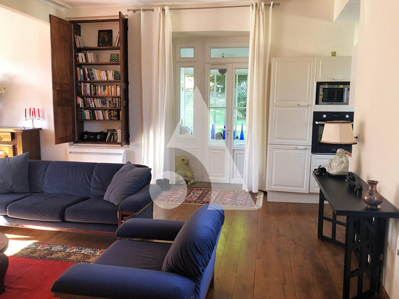 Appartement - 121 m² - 4 pièces