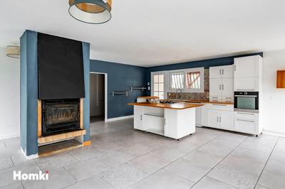 Maison - 140 m² - 5 pièces