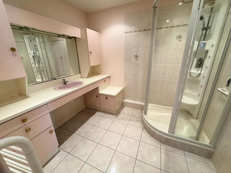 Appartement - 87 m² - 3 pièces