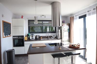 Maison traditionnelle - 100 m² - 5 pièces