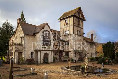 Maison - 375 m² - 12 pièces