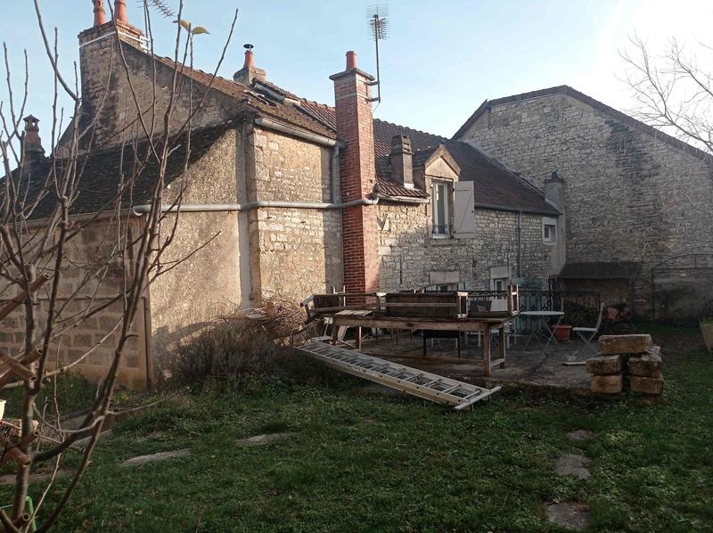 Maison ancienne - 176 m² - 8 pièces