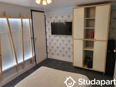 Chambre - 12 m² - 1 pièce