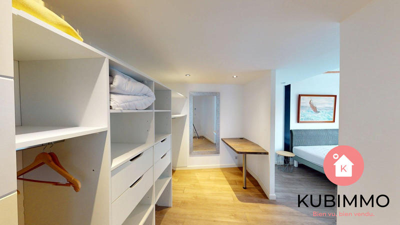 Maison - 177 m² - 7 pièces