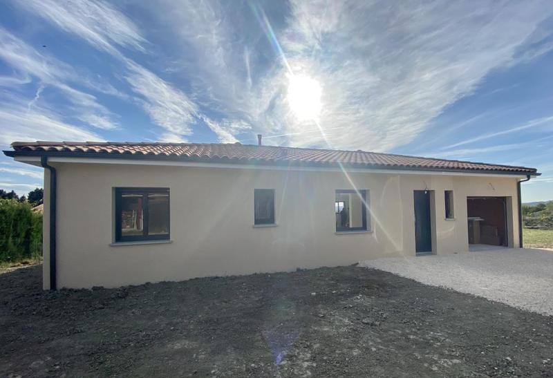 Maison - 95 m² - 5 pièces