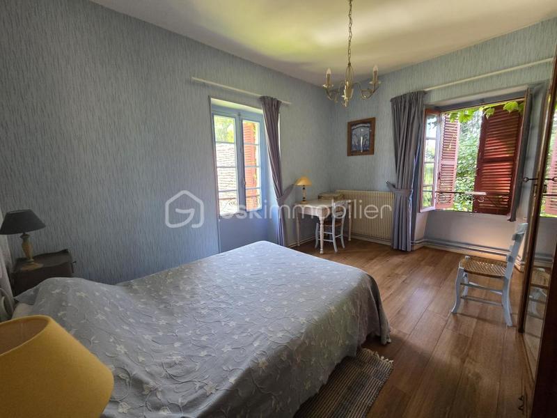 Propriété - 500 m² - 21 pièces