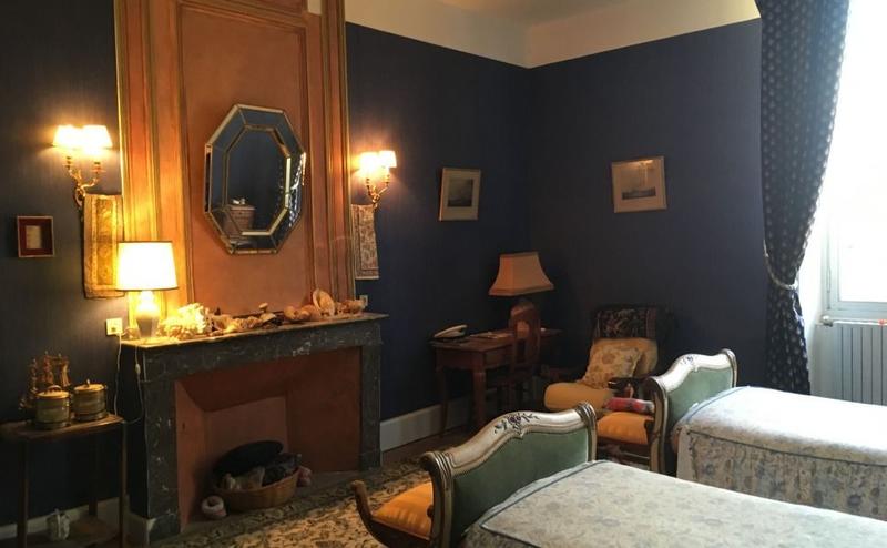 Maison - 400 m² - 14 pièces