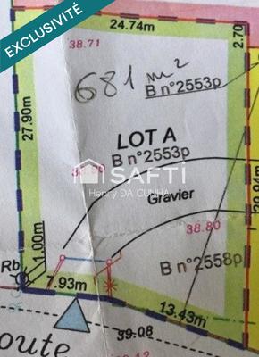 Terrain - 681 m²