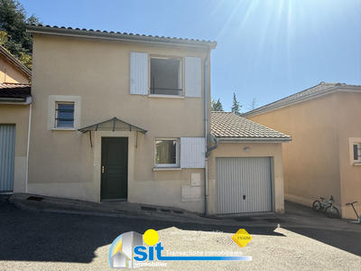 Villa - 80 m² - 4 pièces