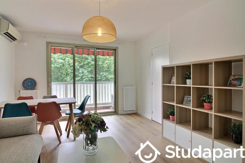 Chambre - 9 m² - 1 pièce