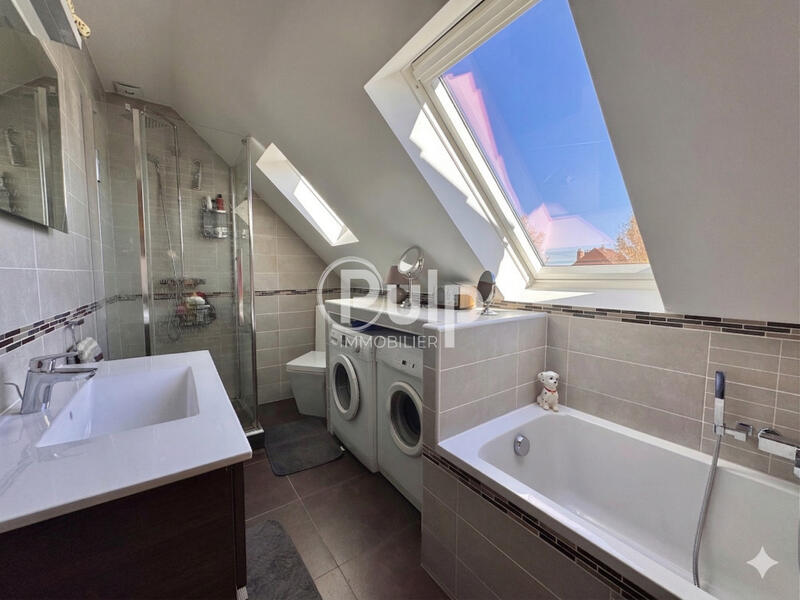 Maison - 120 m² - 7 pièces