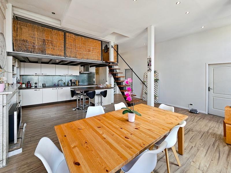 Appartement bourgeois - 128 m² - 6 pièces