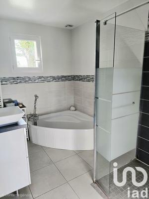 Maison - 99 m² - 4 pièces