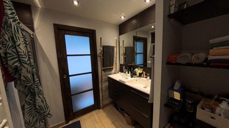 Appartement - 97 m² - 3 pièces