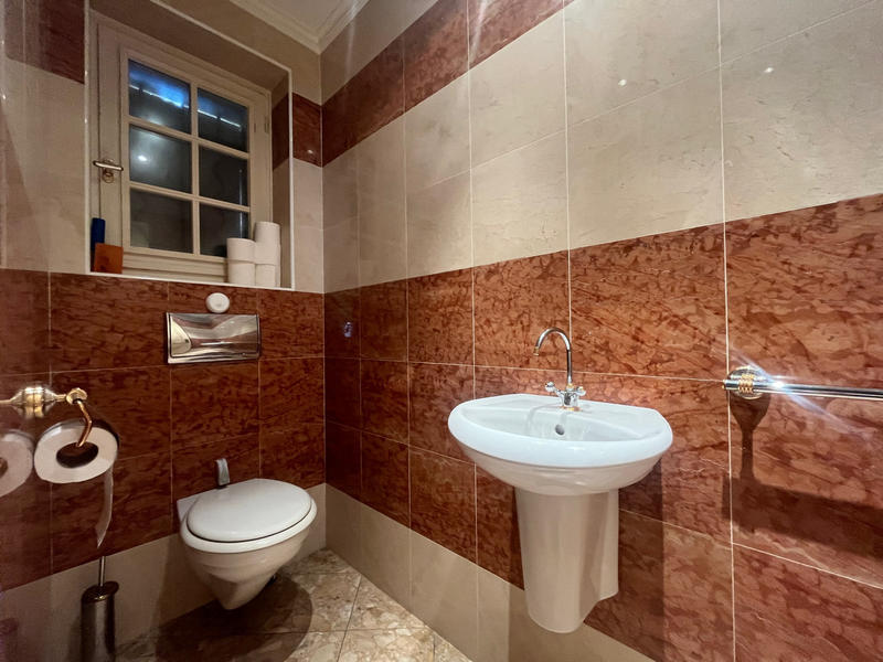 Propriété - 217 m² - 5 pièces