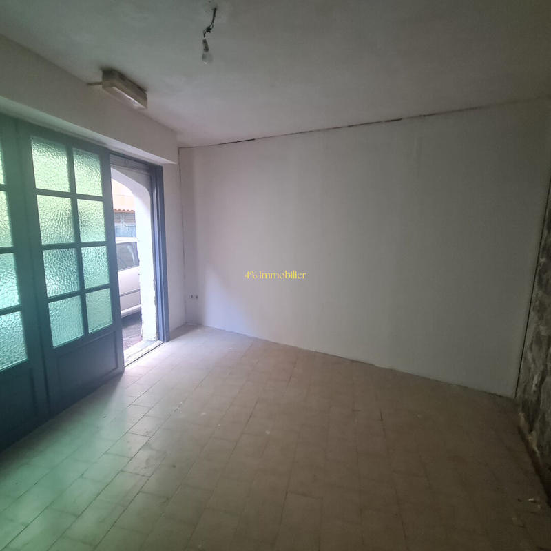 Local commercial - 13 m² - 1 pièce