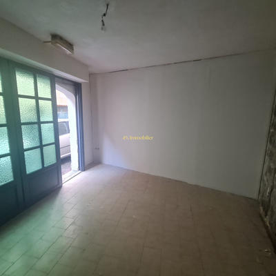 Local commercial - 13 m² - 1 pièce