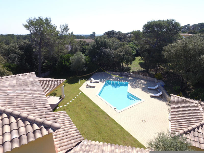 Villa - 160 m² - 6 pièces