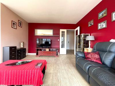 Appartement - 102 m² - 4 pièces