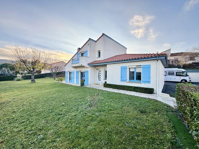 Maison - 148 m² - 5 pièces