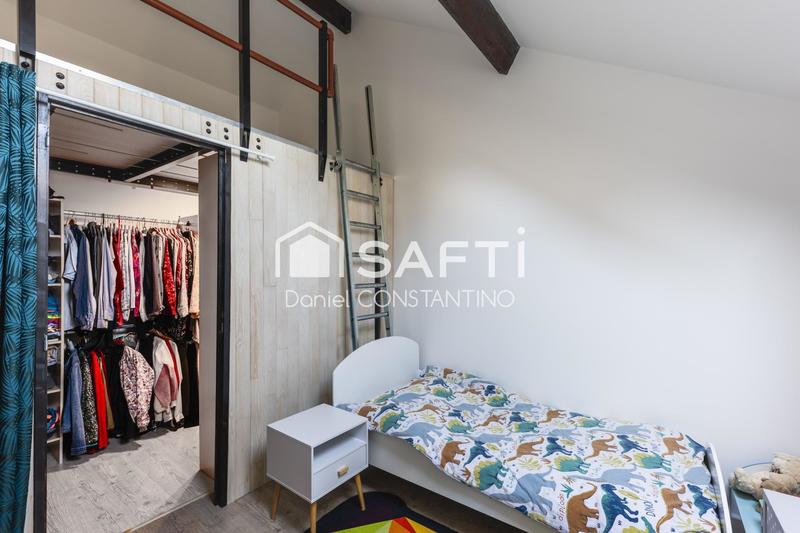 Maison - 200 m² - 8 pièces