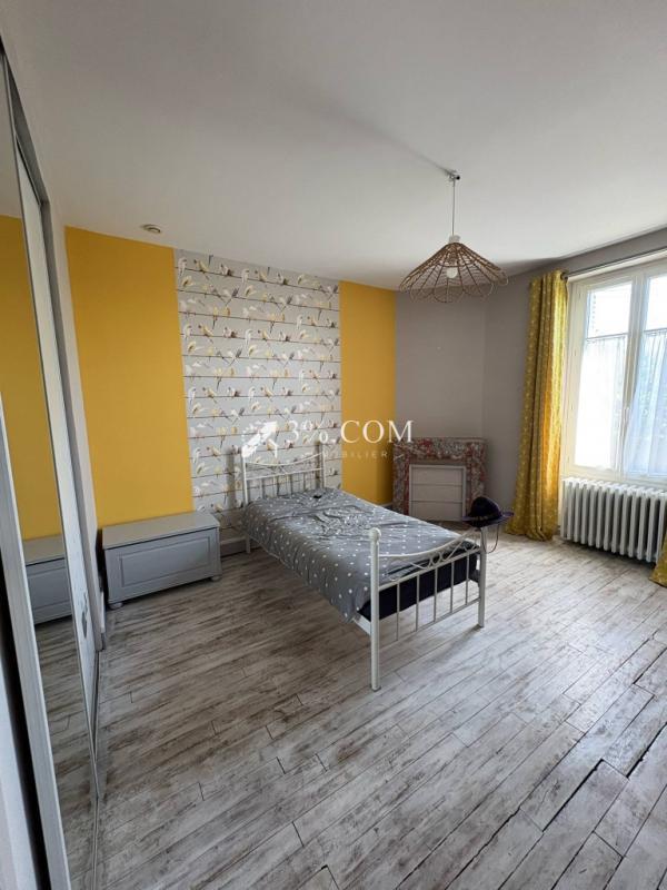 Maison - 258 m² - 10 pièces