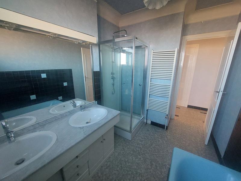 Maison - 147 m² - 6 pièces