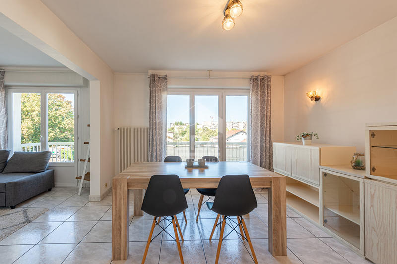 Appartement - 61 m² - 2 pièces