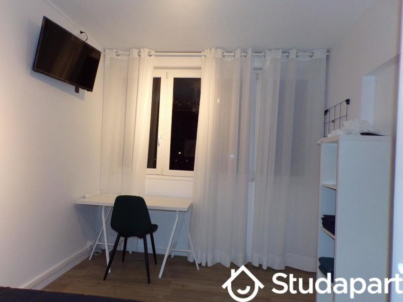 Chambre - 12 m² - 1 pièce